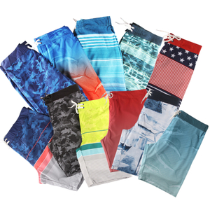 Stock ng Garment ng Men's 4 Way Spandex Print Board Shorts 