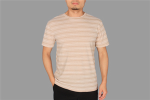 Naka-stock ang High Quality Striped Tee ng Men's 