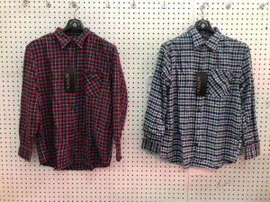 Naka-stock ang Men's 2 Color Plaid Shirts